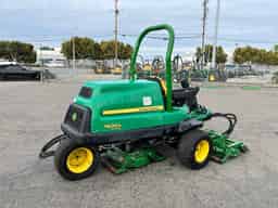 2015 John Deere 7400A Image