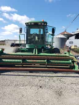 2005 John Deere 4895 Image