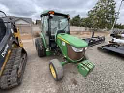 2015 John Deere 4052R Image