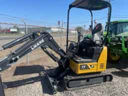 John Deere 17 P Image