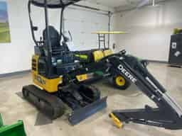 2023 John Deere 17 P Image