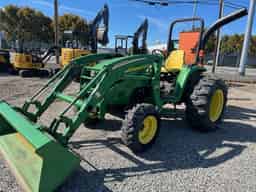 2004 John Deere 4520 Image
