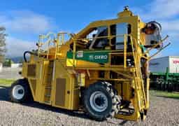 2018 Oxbo 6230 Image