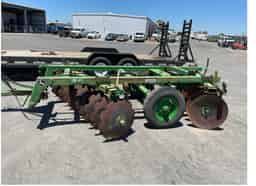 2005 John Deere 225 Image