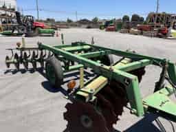 2005 John Deere 225 Image