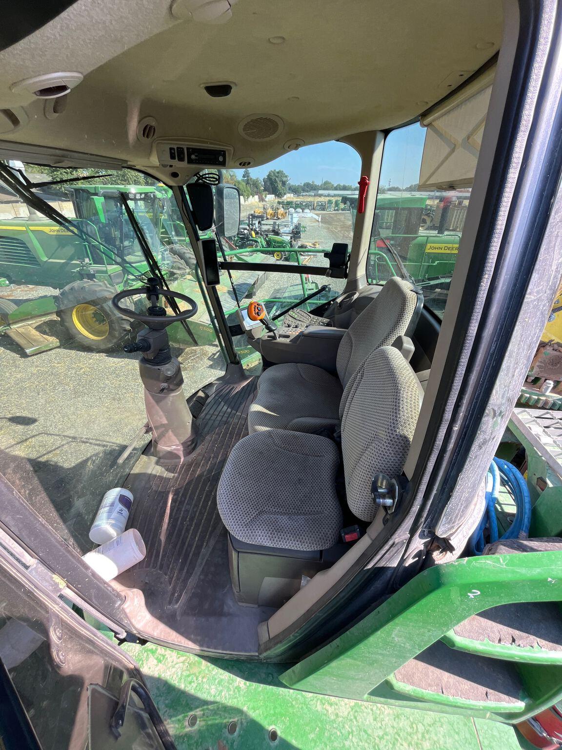 John Deere 9900 Image