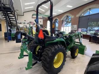 2023 John Deere 3032E Image