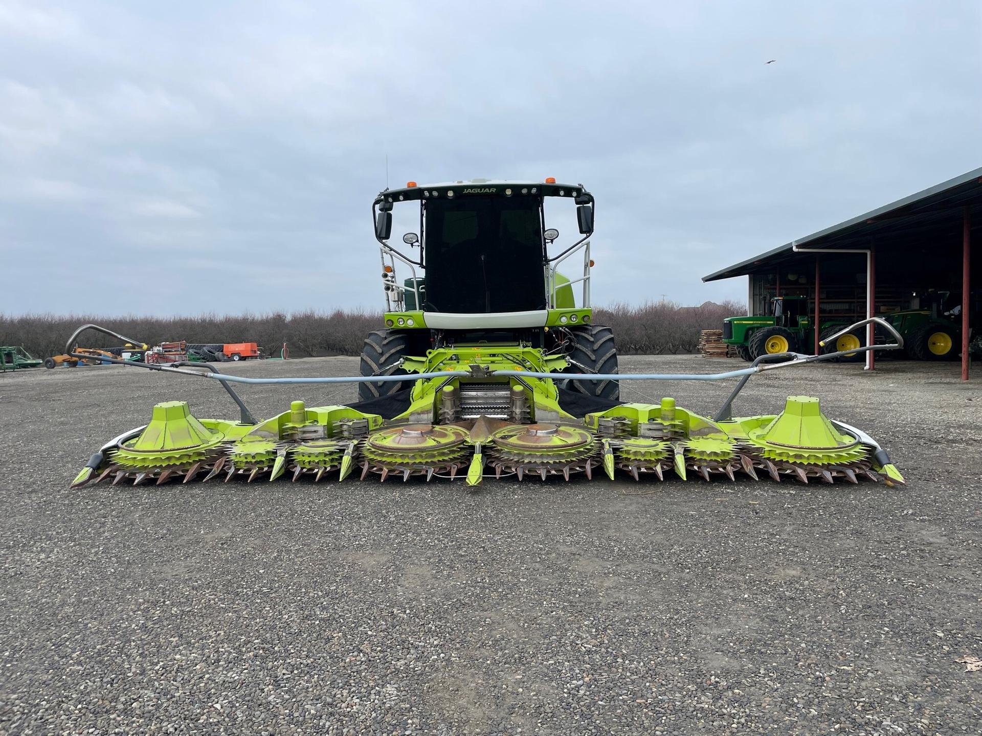 2021 Claas 990 Image