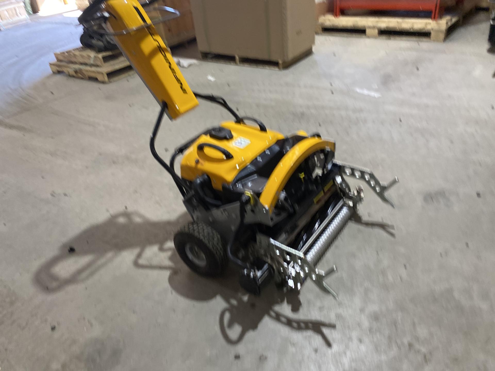 2019 Cub Cadet MWR TRAX:FLT22 Image