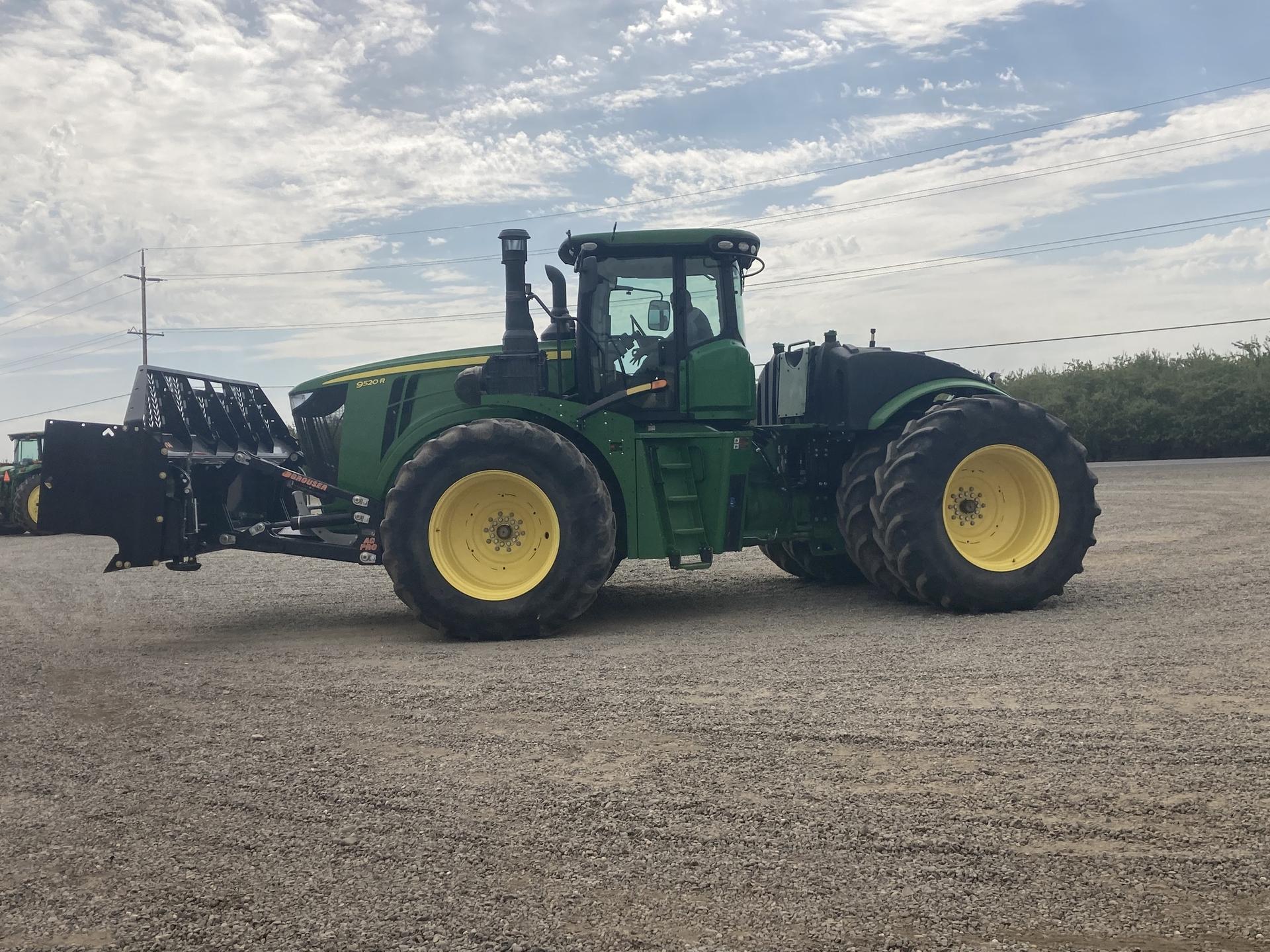 2019 John Deere 9520R Image