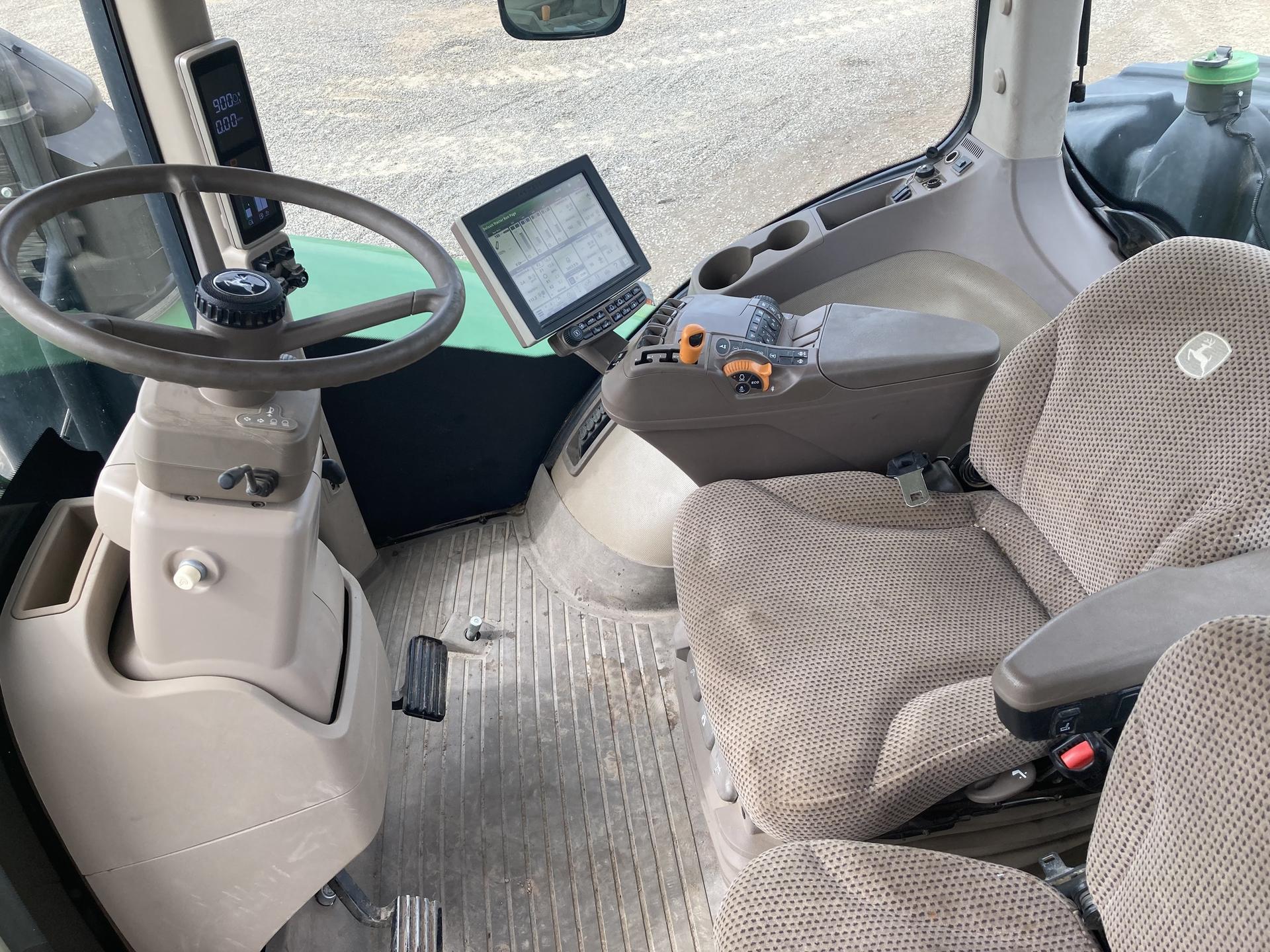 2019 John Deere 9520R Image