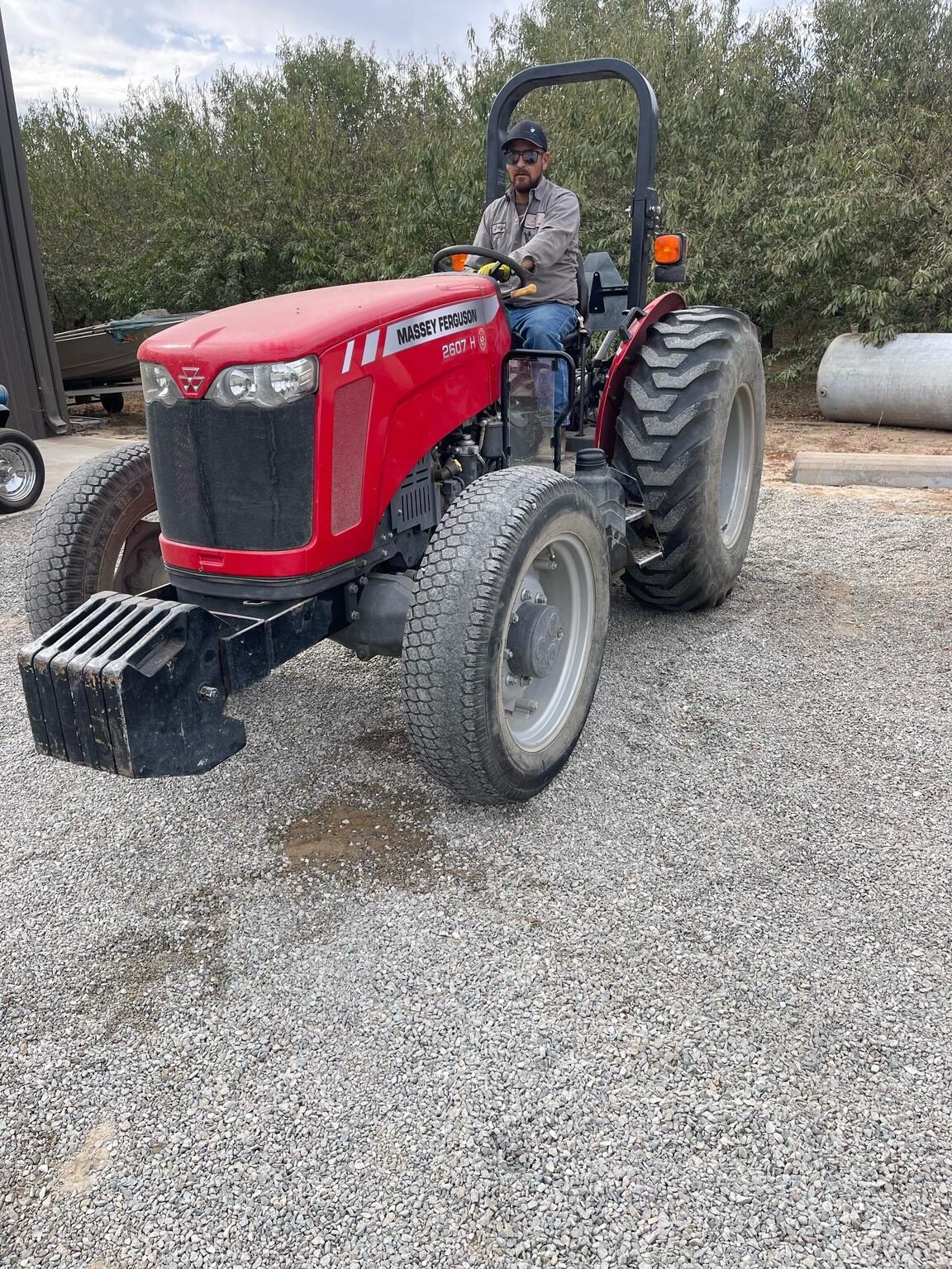 2018 Massey Ferguson 2607H Image