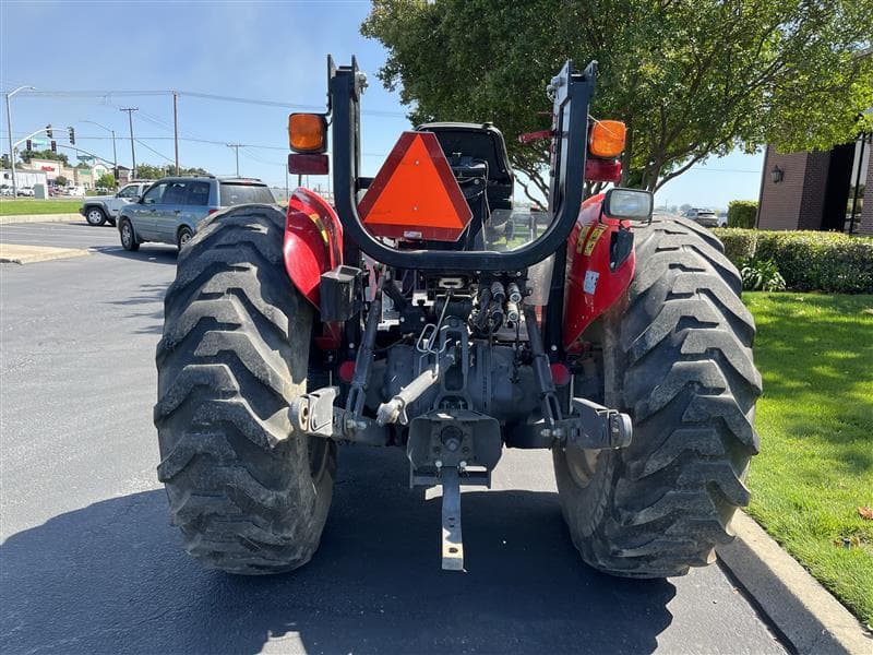 2017 Massey Ferguson 2607H Image