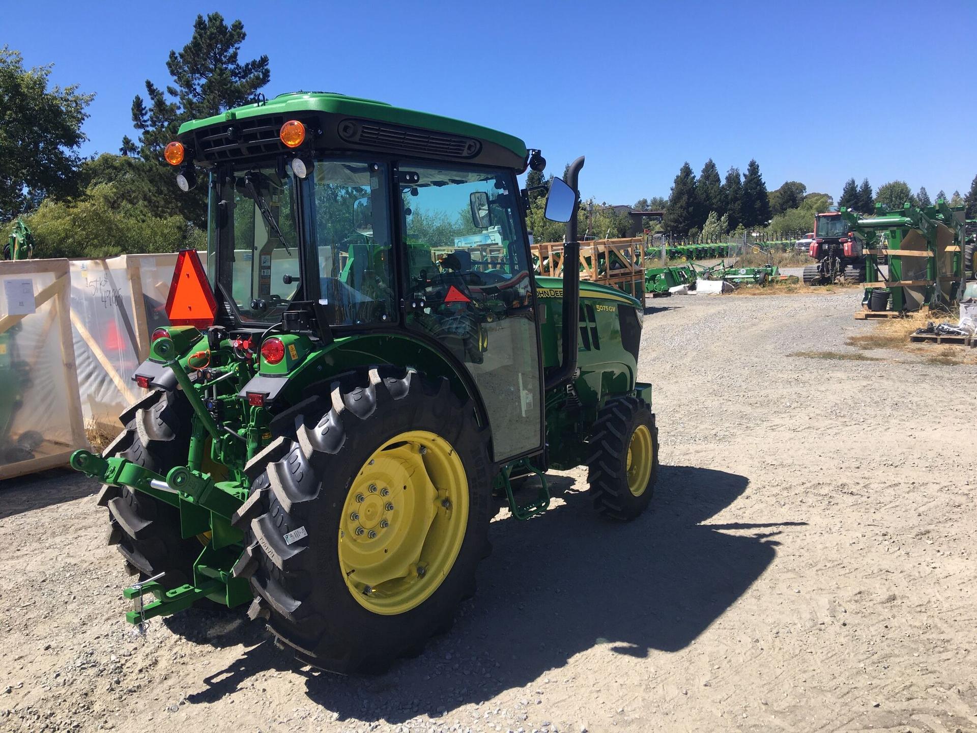 2022 John Deere 5075GV Image