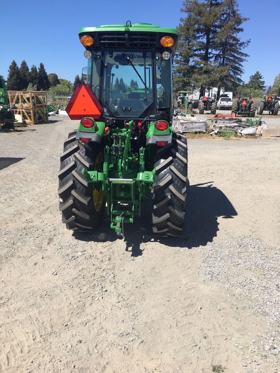 2022 John Deere 5075GV Image