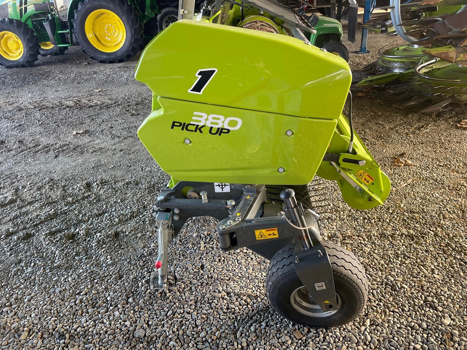2021 Claas 380 Pick Up Image