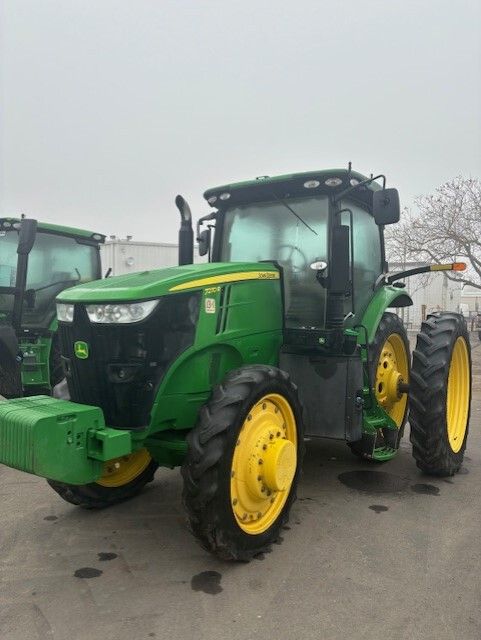 2016 John Deere 7270R Image