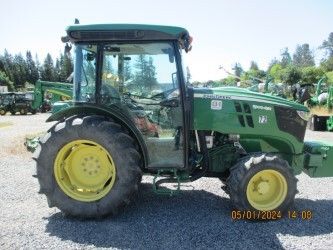 2017 John Deere 5100GN Image
