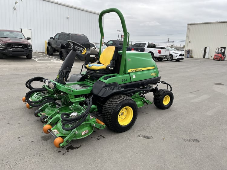 2018 John Deere 8800 Image